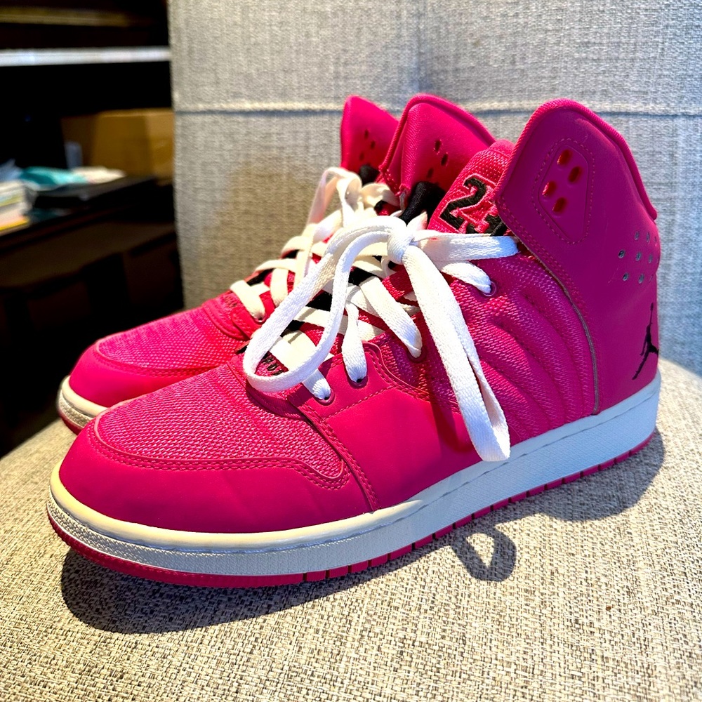 Girls Nike Jordan Shoes - Hot Pink